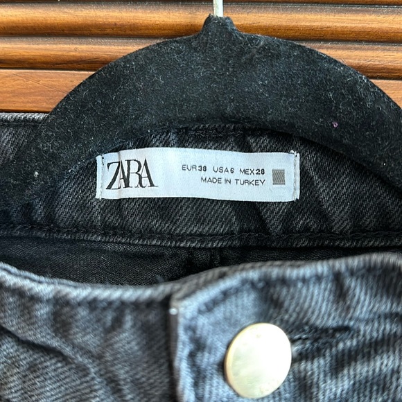 Zara EUC Size 6 Sparkle Stud Denim Jeans (Women) - Worn Once! - Picture 2 of 7